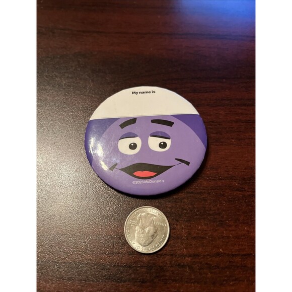 2023 McDonald’s Grimace Name Tag Employee Button Pin - Picture 2 of 3